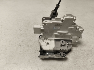 AUDI Q3 8U (2011–2018) Rear side door lock 4G0839015 - 5