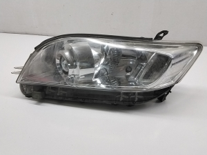 TOYOTA RAV 4 A3 (2005–2012) Esituli 8113042501 - 2
