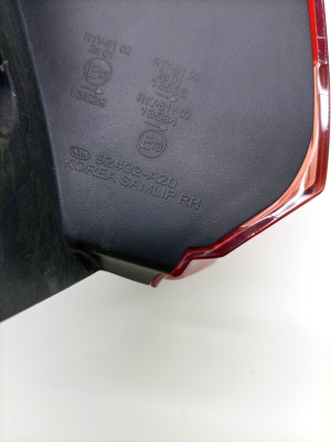 Kia ceed (2012–2018) Rear corner light 92402A20 - 3