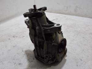 Mercedes Benz C-Class 206 (2021–2026) Tagasilla reduktor A2063508803 - 4