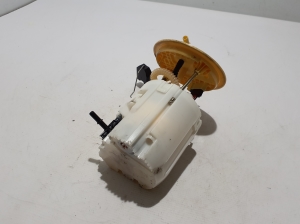 Mercedes Benz C-Class 206 (2021–2026) Kütusepump paagis A2064704701 - 3