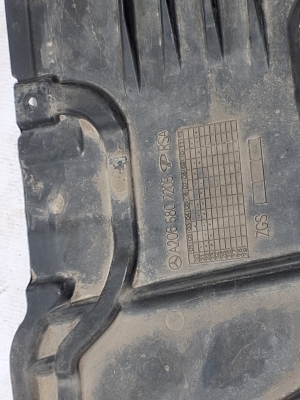 Mercedes Benz C-Class 206 (2021–2026) Põhjakaitse A2066807205 - 4