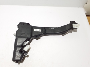 Mercedes Benz GLE-Class 167 (2019–2026) Front washer fluid reservoir A1678690000 - 3