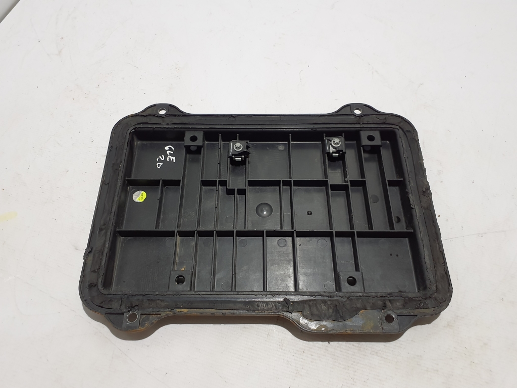Mercedes Benz GLE-Class 167 (2019–2026) Battery cover A1676191600 Mercedes Benz GLE-Class 167 (2019–2026) Battery cover A1676191600