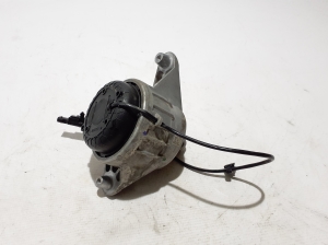 Mercedes Benz GLE-Class 167 (2019–2026) Engine mount A1672405800 - 2