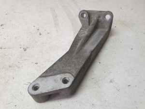 Mercedes Benz Sprinter 902 (2000–2006) Engine bracket A6110980829 - 4