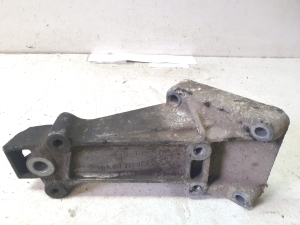 Mercedes Benz Sprinter 902 (2000–2006) Motorhalter A6112230404 - 4