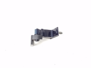   Rear side door upper hinge  - 4M0831403A 