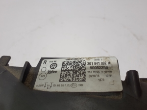 Volkswagen Passat B8 (2014–2023) Esituli 3G1941082H - 11