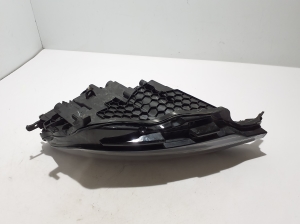 VOLVO V60 (2018–2026) Esituli 32338020 - 5