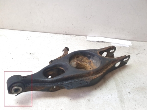Rear control arm