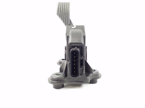 Mitsubishi Outlander (2012–2021) Gaspedal 1600A115 - 2