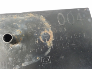 Mitsubishi Outlander (2012–2021) Batteriehalter 8201A004 - 2