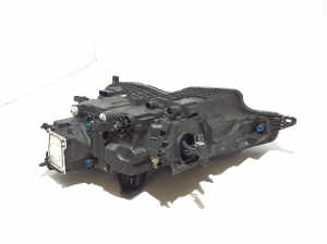 VOLVO V60 (2018–2026) Headlight 32273038 - 3