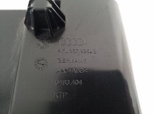 AUDI e-tron SUV (2018–2026) Handschuhfach 4KL857925B - 5