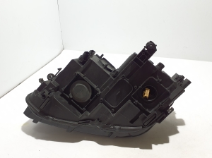 Volkswagen Tiguan (2017–2026) Esituli 5NB941036E - 5