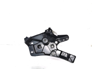 VOLVO XC60 (2017–2026) Front fender bracket 32288929 - 2