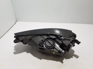 AUDI Q5 (2017–2026) Esituli 80A941044 - 3