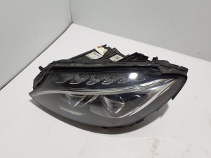 Mercedes Benz C-Class 205 (2014–2021) Esituli A2059063104 - 6