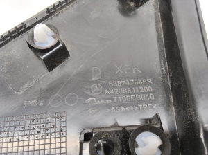 Mercedes Benz Citan 420 (2021–2026) Priekšējā apakšspārna vāciņš A4208811200 - 3