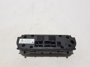 Mercedes Benz CLS-Class 218 (2011–2018) Heater control panel A2049007615 - 4