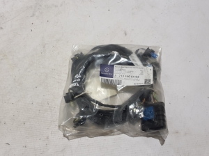 Mercedes Benz E-Class W212 (2009–2015) PDC-Kabelbaum vorne A2135405403