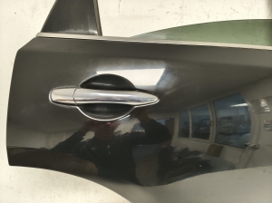 Infiniti FX (2008–2013) Rear side doors - 11
