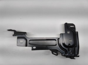 Mercedes Benz EQE V295 (2022–2026) Front fender bracket A2958808700 - 3