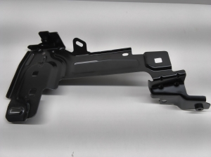 Mercedes Benz EQE V295 (2022–2026) Front fender bracket A2958808700 - 4