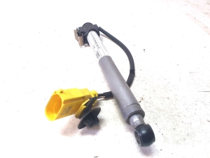 AUDI A4 B9 (2015–2026) Hood impact sensor 8W0823823 - 4