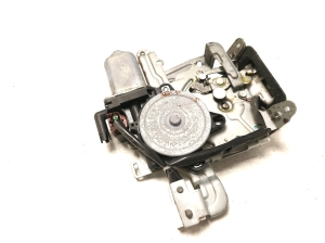 Infiniti FX (2008–2013) Trunk lid lock 905520AQ000 - 3