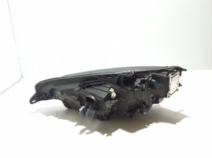 VOLVO V60 (2018–2026) Esituli 32338014 - 2