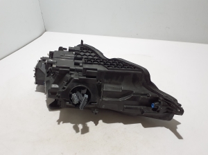 VOLVO V60 (2018–2026) Esituli 32338014 - 6
