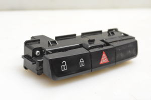 Opel Zafira C (2011–2026) Hazard light switch 20934759 - 3