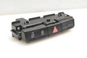 Opel Zafira C (2011–2026) Hazard light switch 20934759 - 3