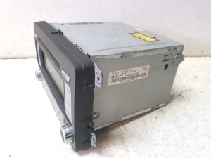 Volkswagen Golf Plus Mk5 (2004–2008) Radio (head unit) 5M0035186B - 2