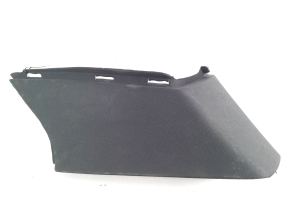   Interior trim of the rear strut  - 4KE867246 