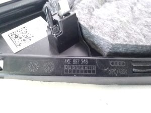 AUDI e-tron SUV (2018–2026) Tagumise toe sisekujundus 4KE867246 - 3