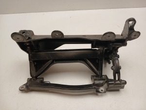 Mercedes Benz CL-Class 215 (1999–2006) Esiukse ülemine hing A2157200137 - 2