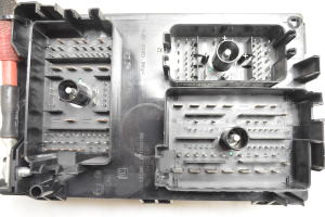 Opel Astra J (2009–2017) Sicherungskästen 13449203 - 4