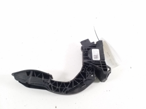 AUDI e-tron SUV (2018–2026) Accelerator pedal 4KL723523 - 2