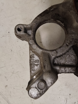 Citroen Berlingo (2008–2018) Eesmise veovõlli vahelaager 81090780 - 2