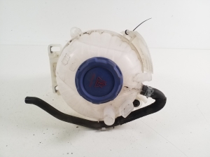   Coolant reservoir  - 4KE121405A 