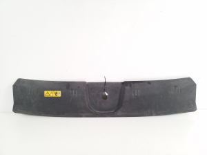 Trim under the hood - 4KE807081