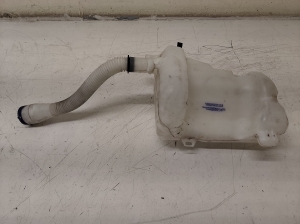Citroen Berlingo (2008–2018) Front washer fluid reservoir 9681875380 - 2