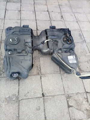 Volkswagen Sharan (2010–2026) Kütusepaak ja selle osad 7N0201021EM - 4