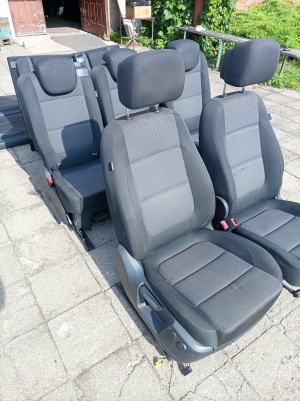 Interior and its parts - 8R0881106N