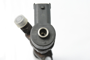  Fuel injector 