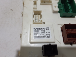VOLVO XC40 (2017–2026) Komforta bloks 32320214 - 2