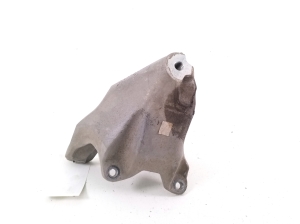 Engine bracket - 4KE199308J